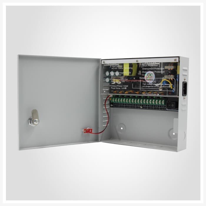 Захранващ блок 12V/10A 9 изхода метална кутия
